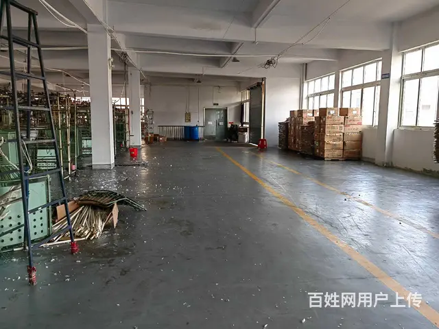 高新区3楼2600平，有宿舍食堂，高5米行业无限制，形象好。 - 图片 1