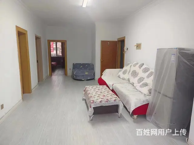 日租房时代广场附近 - 图片 1