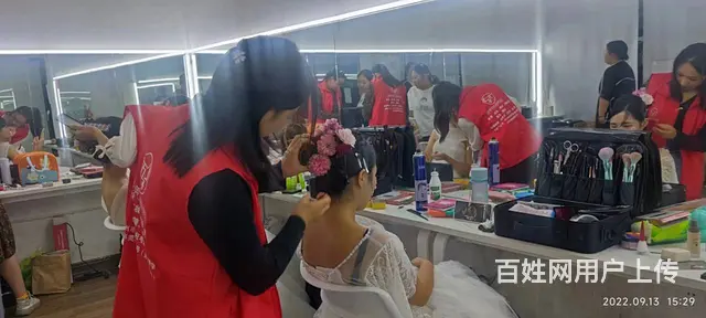 零基础学习化妆美甲 - 图片 3