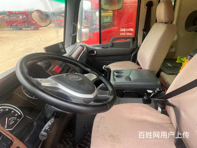 二手三一8吨随车吊23年带保险个人便宜卖 - 图片 6