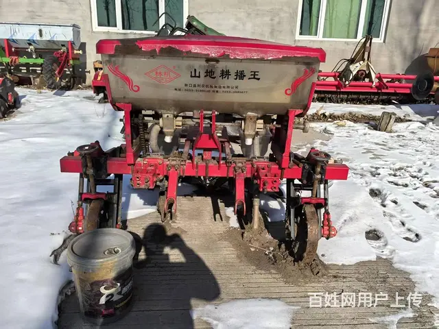 【搞定了！】山地播种机玉米黄豆都能播2套播种体 - 图片