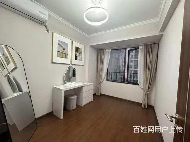 住房转租，房子干净卫生，采光通风好，交通方便，楼下是商场跟地 - 图片 1