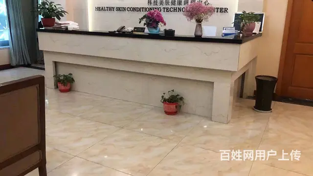 南江县光雾山大道朝阳广场对面200平美容院转让 - 图片 1