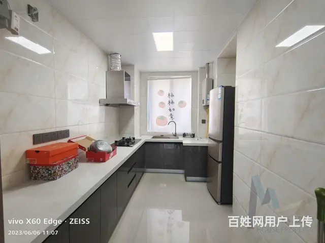 渭南桃园小学附近，精装三室拎包入住随时看房家电齐全 - 图片 5