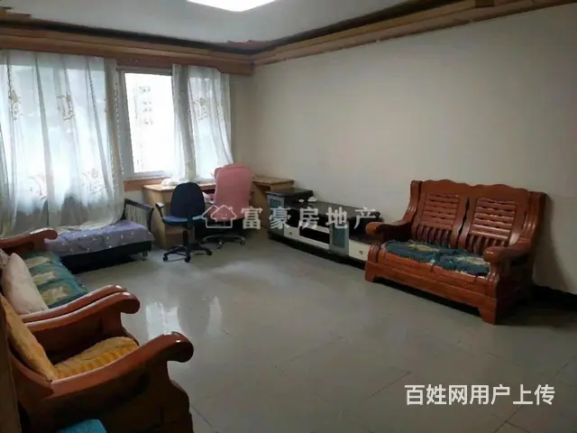 洪南路步梯4楼2室看房方便价格美丽停车方便临近电视台 - 图片 1