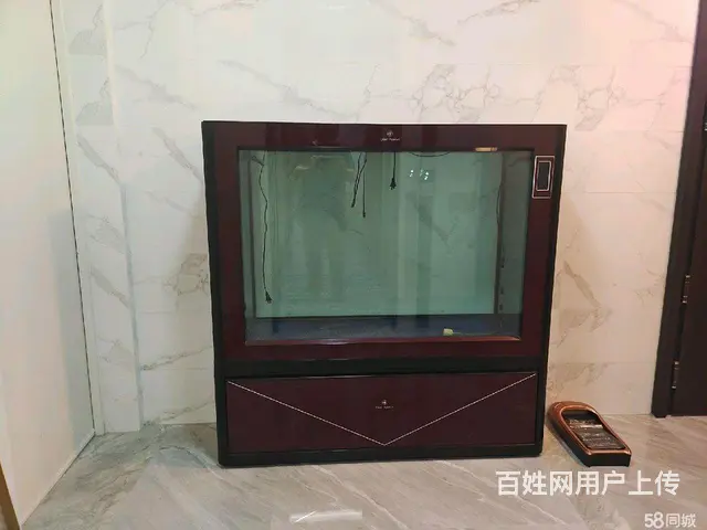 出售闲置可丽爱鱼缸1.5米 - 图片 1