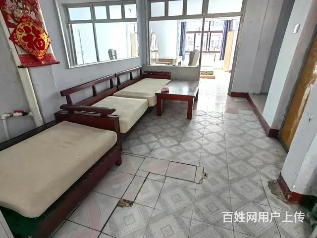 3楼！华茂小区桃花街1室1厅设施全 - 图片 1