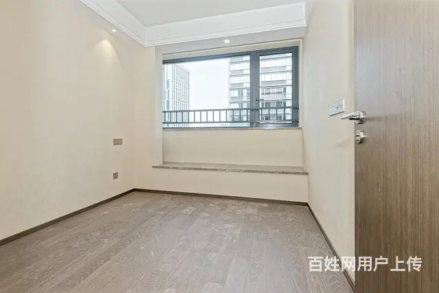 新卖特价房，低于市场价格，正对花园景观，带一车位，一梯一户房 - 图片 5