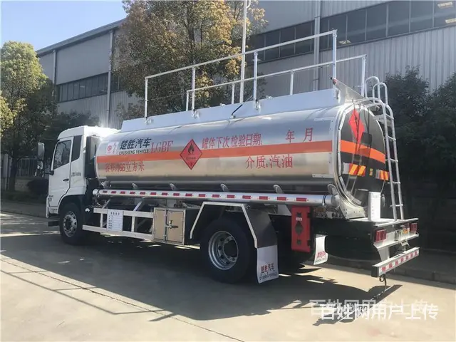 陕汽16吨油罐车图片配置价格 - 图片 3