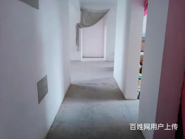 69.8万急售！电梯四室送车位储藏室 5楼毛坯 可贷款 - 图片 4