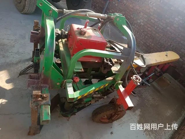 21款宝龙花生收货机 - 图片 3