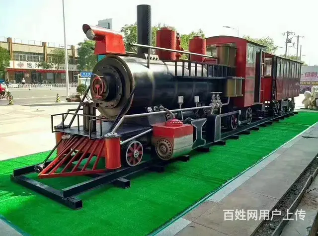 火车头公园景点街头拍照 - 图片 2