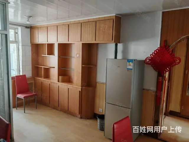 二三四医院附近3楼二室一厅拎包入住 - 图片 1