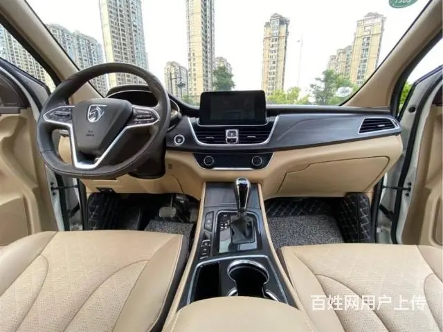 宝骏 宝骏730 2019款 1.5 手动 超值型7座 - 图片 6