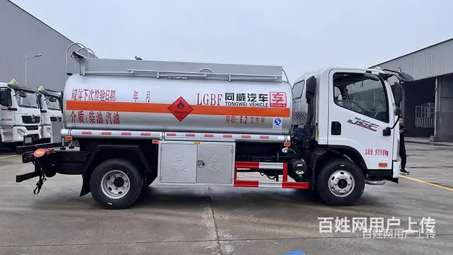 解放荷载5吨的流动油罐车包营运证多少钱 - 图片 3
