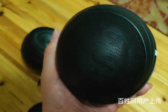 出两个惠威小音箱，送台本田中控车机。 - 图片 4