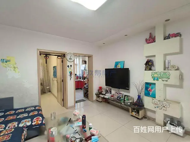 多个公交站点，交通便利，超市、医院、学校院内皆有。 - 图片 2