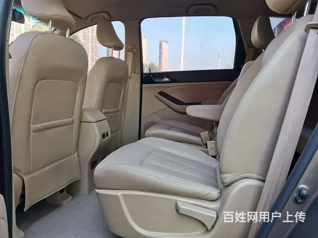 宝骏730 2014款 1.5 手动 舒适型7座 - 图片 5