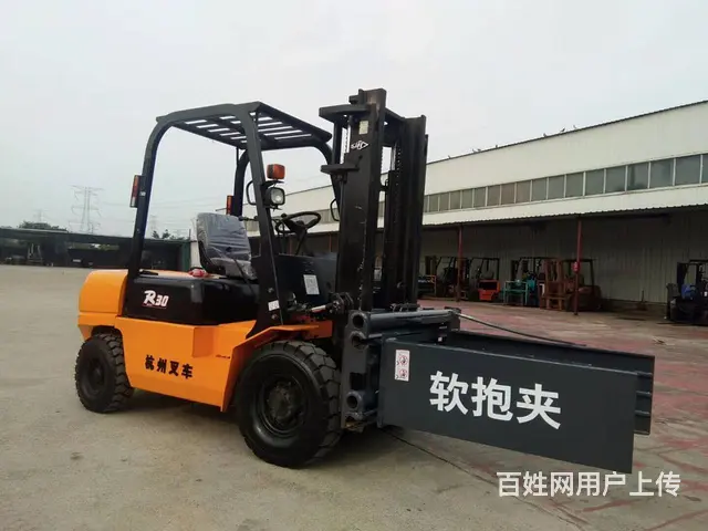 转三支点丰田电瓶叉车 小巧玲珑丰田电动叉车使用方便 - 图片 9