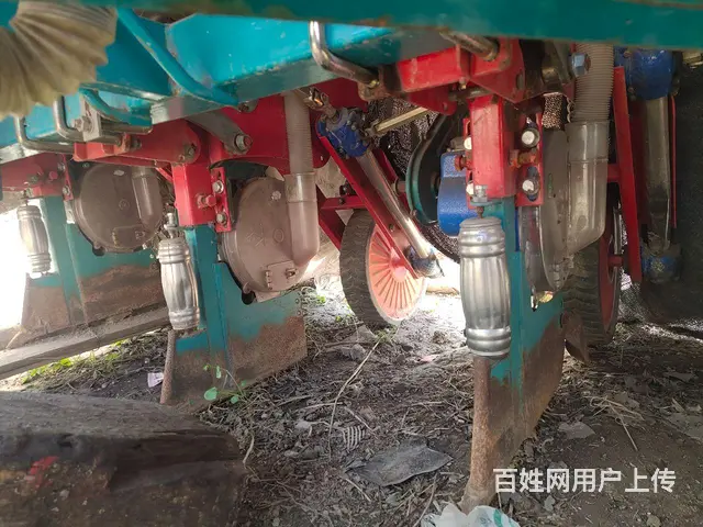 田老大四行玉米播种机 - 图片 2