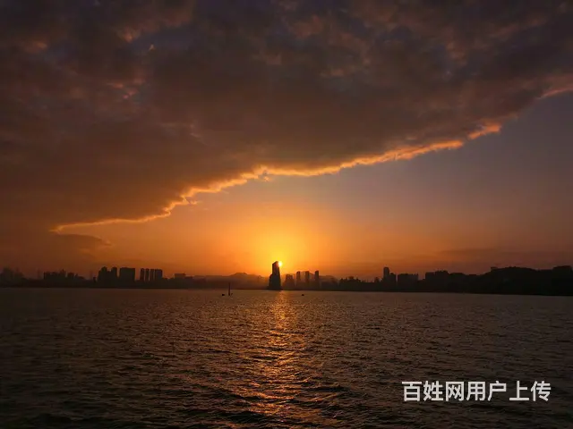 大降价 珠海拱北 仁恒滨海中心 240㎡海景超高端办公急租 - 图片 7