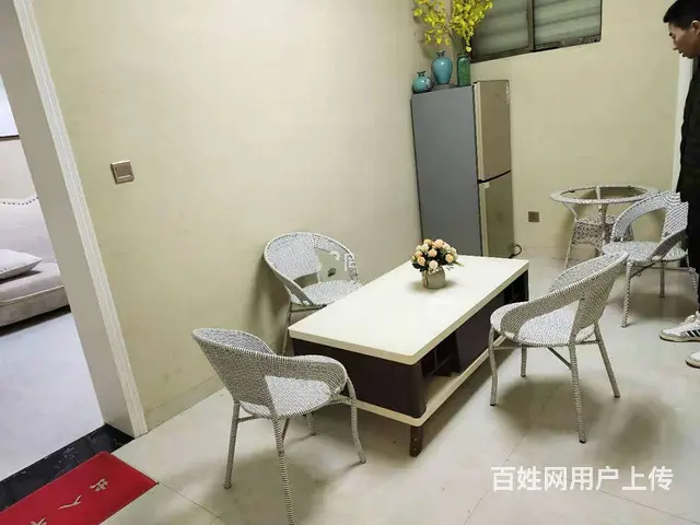 蒸湘北路船山宾馆附近4室2厅精装修2楼家电齐全月租1300 - 图片 2
