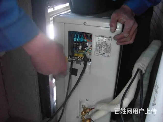 海淀区马连洼北路竹园小区空调加氟不制冷漏水维修 - 图片 1