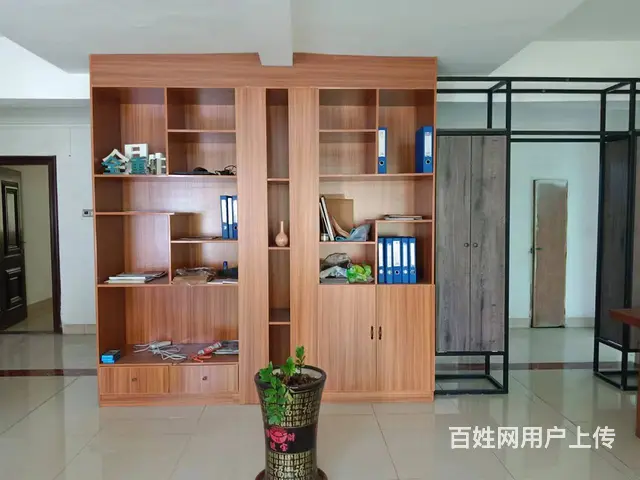 （51旺铺推荐）水头村沿街250平办公室合租，停车位超多 - 图片 3