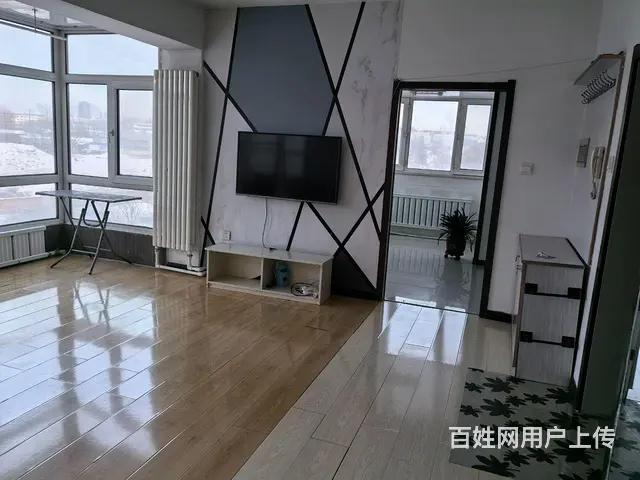 双鹤小区6楼出租 - 图片 1