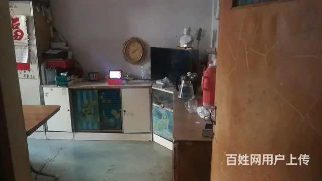一楼有阳台三室 - 图片 1
