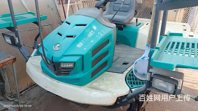 东方红雷沃迪尔久保田洋马插秧机 - 图片 1