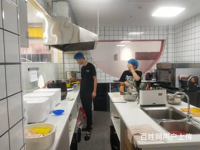 （51旺铺推荐）琼山高登西路高兴里72平餐饮店转让 - 图片 7