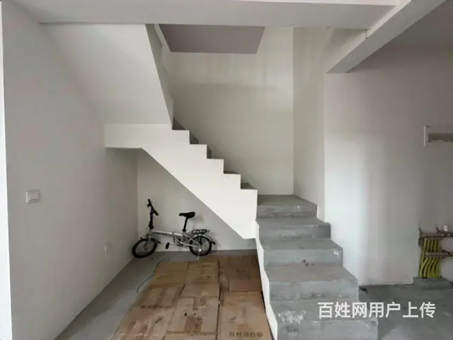 上新外滩首.府1带2下叠  带花园 毛坯 价可谈  有车位 - 图片 3