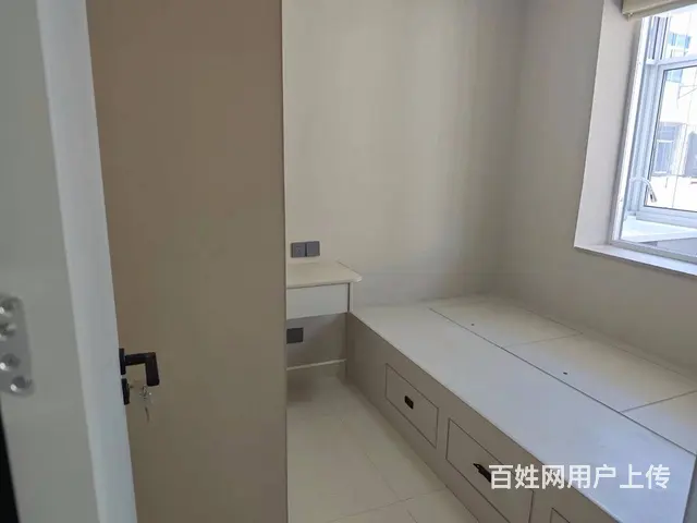 上高镜山商城精装送家具住房四楼证件齐全可按揭离二中及广场不远 - 图片 7