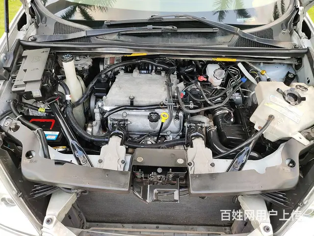 5.58万转2010七座别克陆尊3.0自动波商务车 - 图片 10