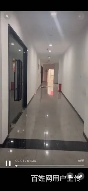 武昌内环水岸国际商业街三楼商铺出租 - 图片 1
