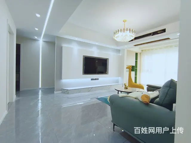在水一方精装4房2厅130平仅售68.8万 - 图片 3