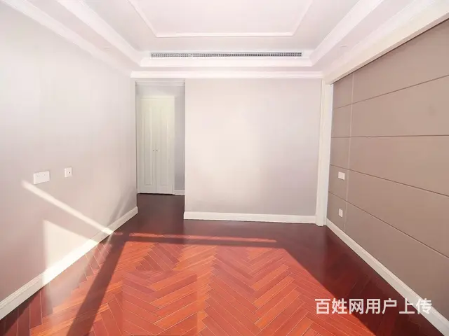 低于市场价格，133平方 910万，带一车位，有钥匙，急卖房 - 图片 3