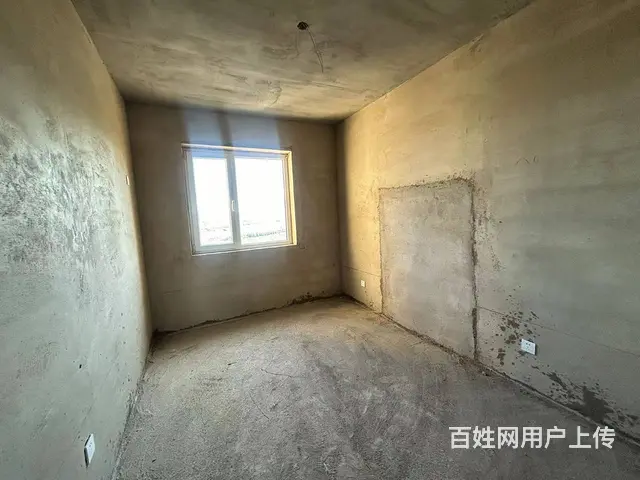 朝阳县，秀水名苑，19楼87平两室14.8万包更名现金毛坯房 - 图片 2