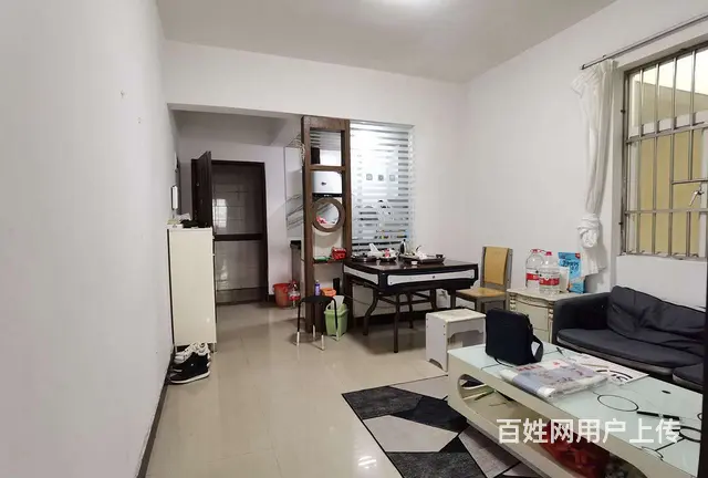 拱北关口电梯精装都市广场一房一厅出租，租价2400，近关口 - 图片 1