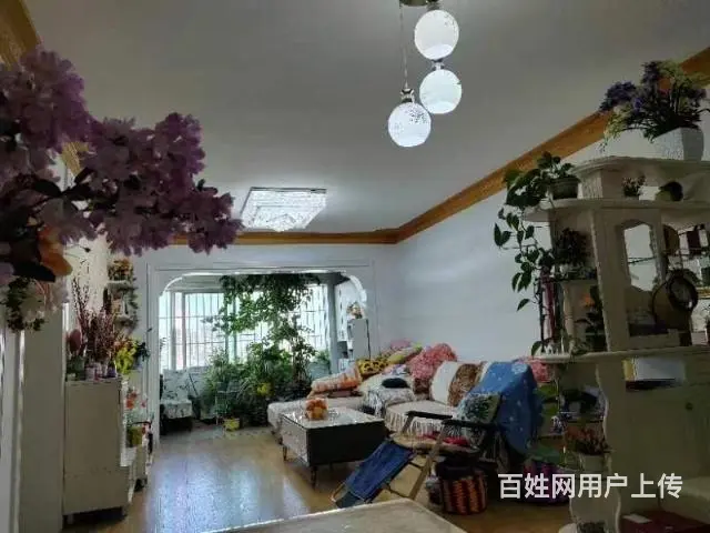 建设路上 繁华路段的房子
单价6800 - 图片 7