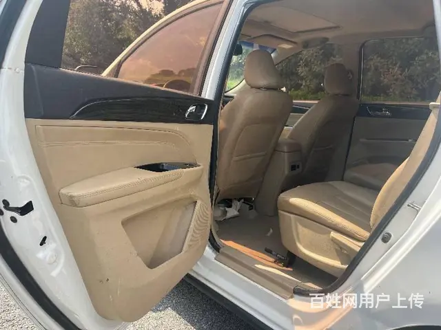 宝骏730 2017款 1.8 序列变速 豪华型7座 - 图片 5