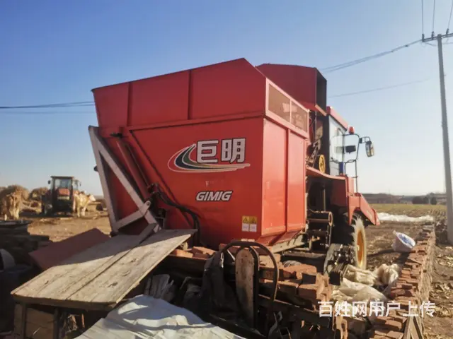 2017年巨明688玉米收割机玉柴发动机 - 图片 1