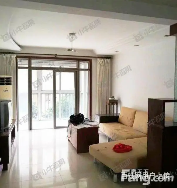 出门就是新北万达（车站，菜场，公园都在边上）可以拎包入住。 - 图片 1