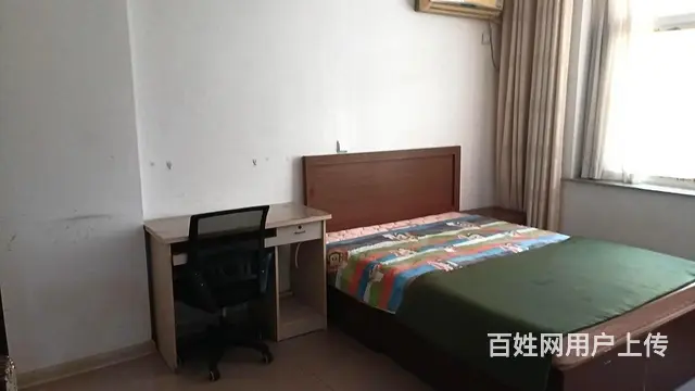 1楼!万达广场附近一室一厅精装修设施全 - 图片 1
