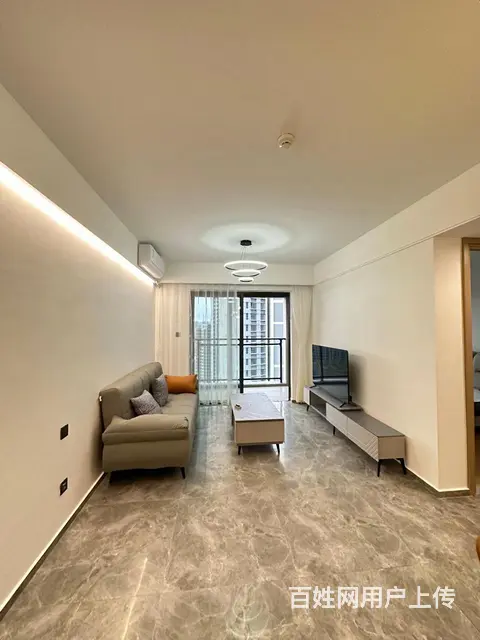 航空新城 华发商都旁 旭辉江屿海精装三房 没住过人 拎包入住 - 图片 1