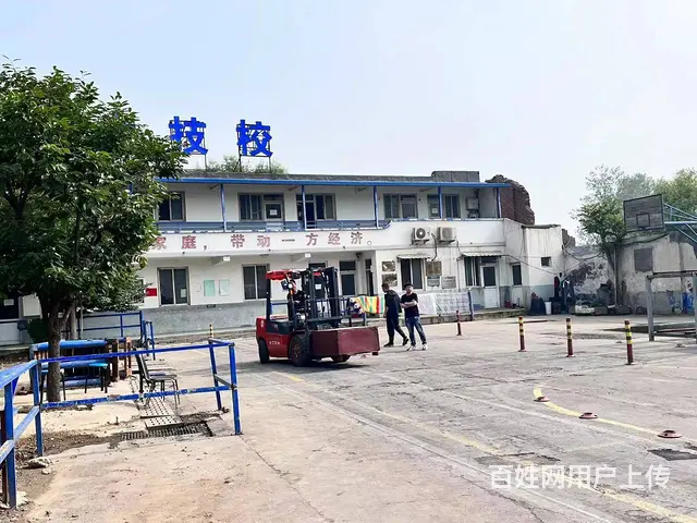 挖掘机培训学校零基础学铲车学叉车电焊培训 - 图片 8