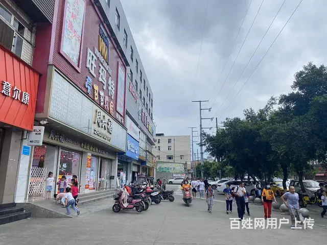 XSY） 购物广场盈利内衣服装店转让 - 图片 5
