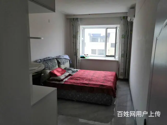 新柳城E区阁楼40平精装双床冰箱洗衣机热水器包取暖包物业包网 - 图片 1