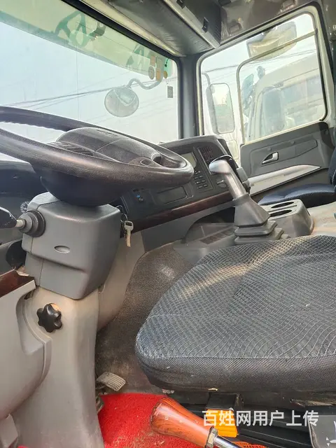 定西特价国五二手豪沃后八轮搅拌车16方 原版车况 - 图片 10